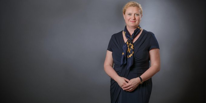 JUDr. Smítková získala osvědčení o absolutoriu projektu Další vzdělávání advokátů - thumbnail